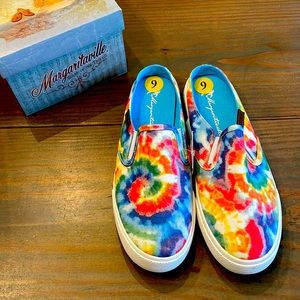 Margaritaville Rainbow Slides - women’s Size 9 (NWT)